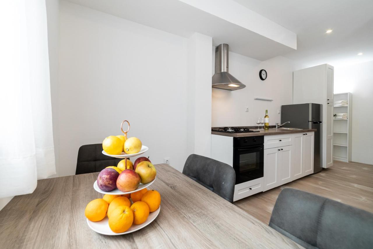 Apartment Odiseja Задар Екстериор снимка